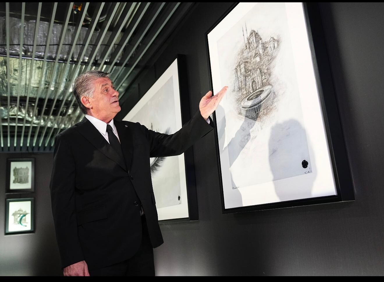 E51384Eb 3F17 43D9 A04C 9D1B4F44E622