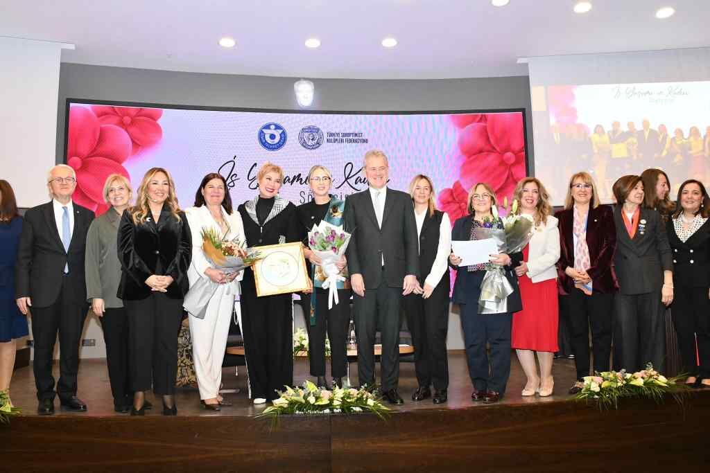 H C L3U G W E A A K Nb O.jfif