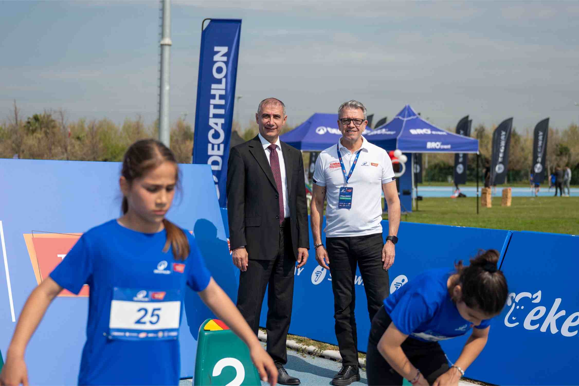 1776838835 Soldan Sa A Ahmet Karada Philippe Debray.jfif