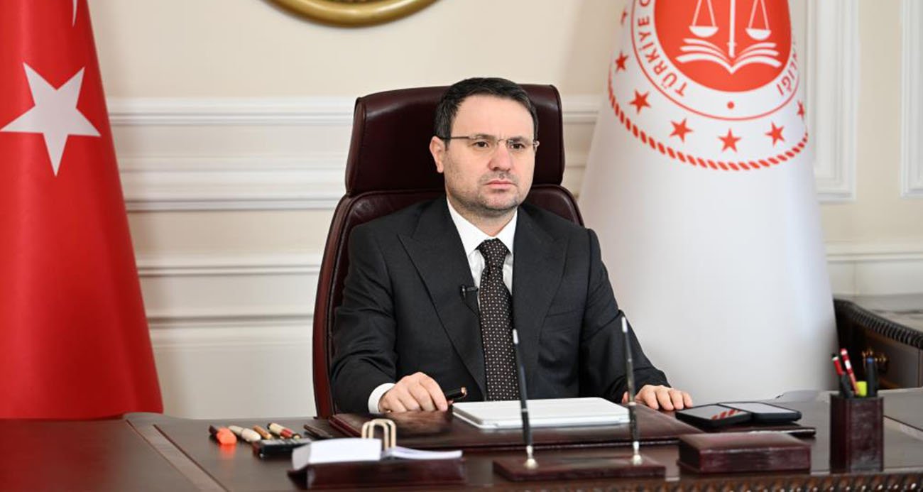 Bakan Gürlek: Suç örgütleri tamamen çökertilene kadar mücadelemiz sürdürecek