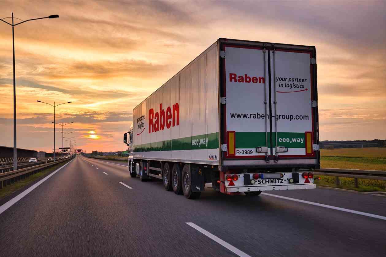 RABEN TÜRKİYE-İTALYA HATTINDA HIZLI SERVİSİYLE “PODYUM”DA