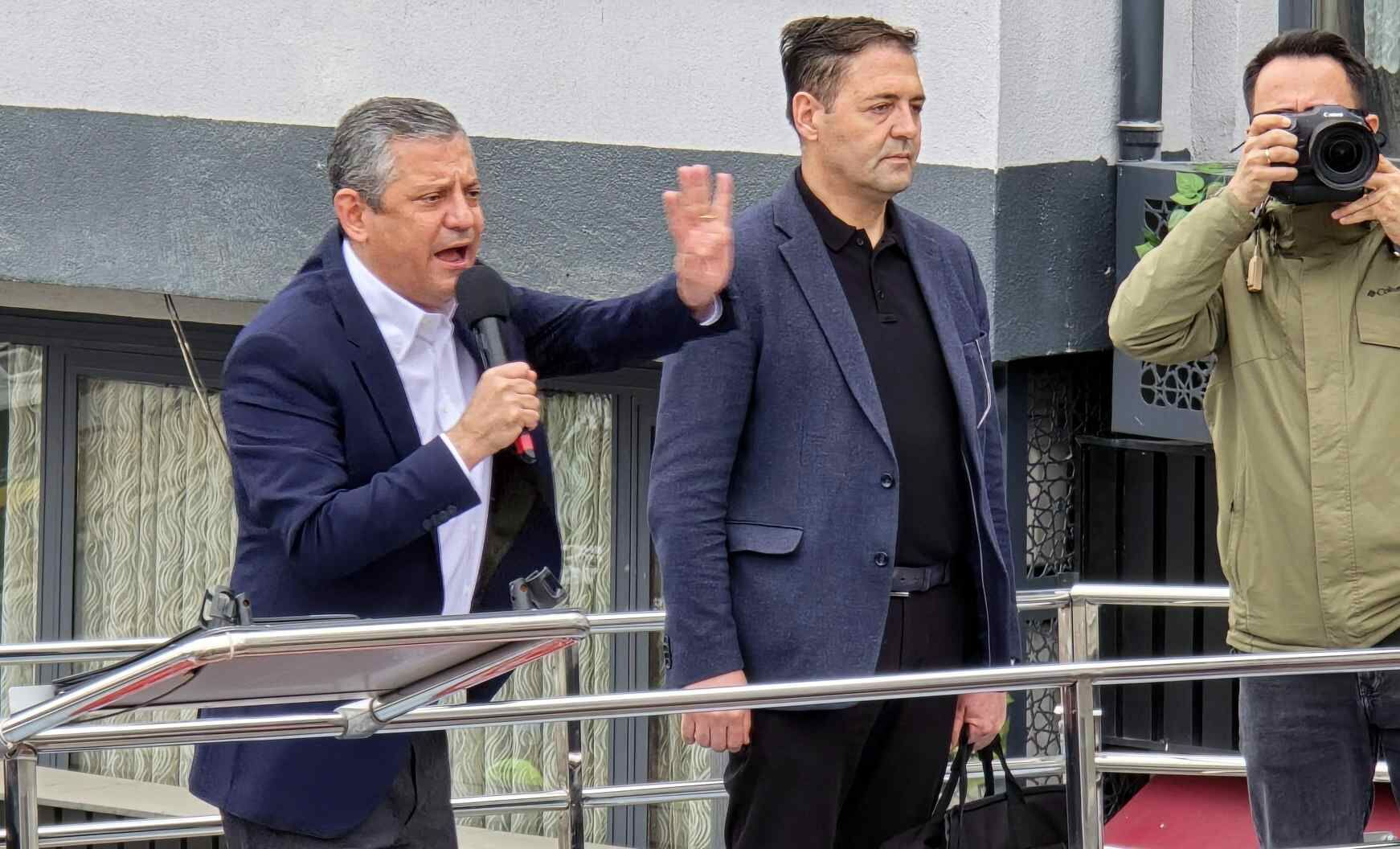 Özgür Özel: "Düğünü de cenazeyi de AK Parti'lilerle, MHP'lilerle birlikte yapıyoruz"
