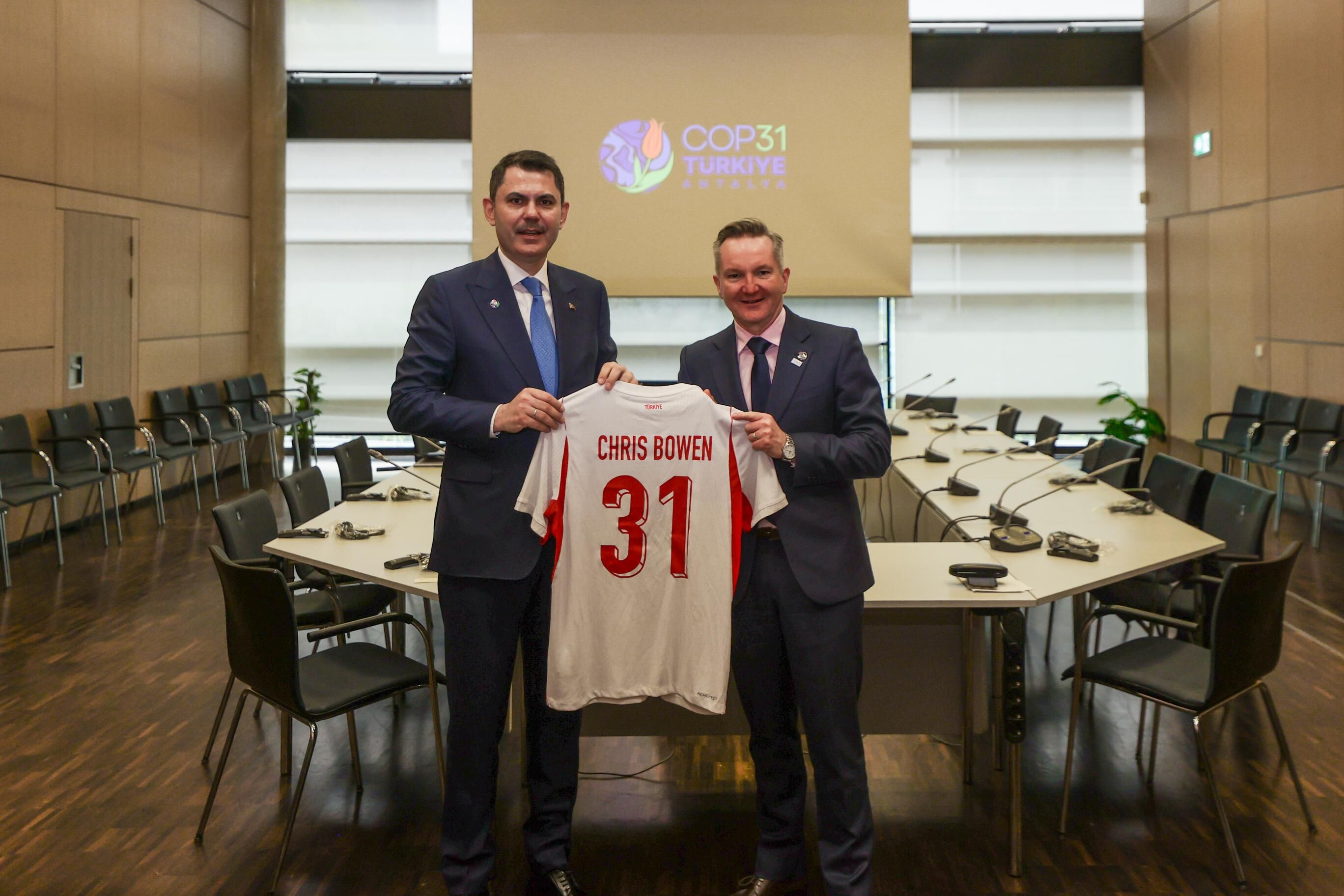 Murat Kurum Chris Bowen Avustralya İklim Değişikliği Ve Enerji Bakanı 1