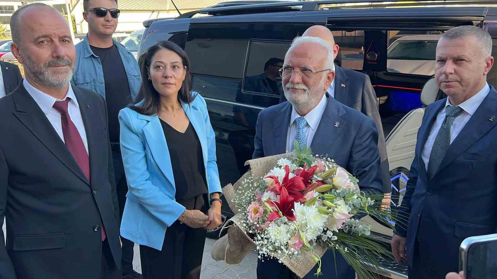 AK Partili Elitaş 'Türkiye Yüzyılı Buluşmaları' için Çanakkale'de