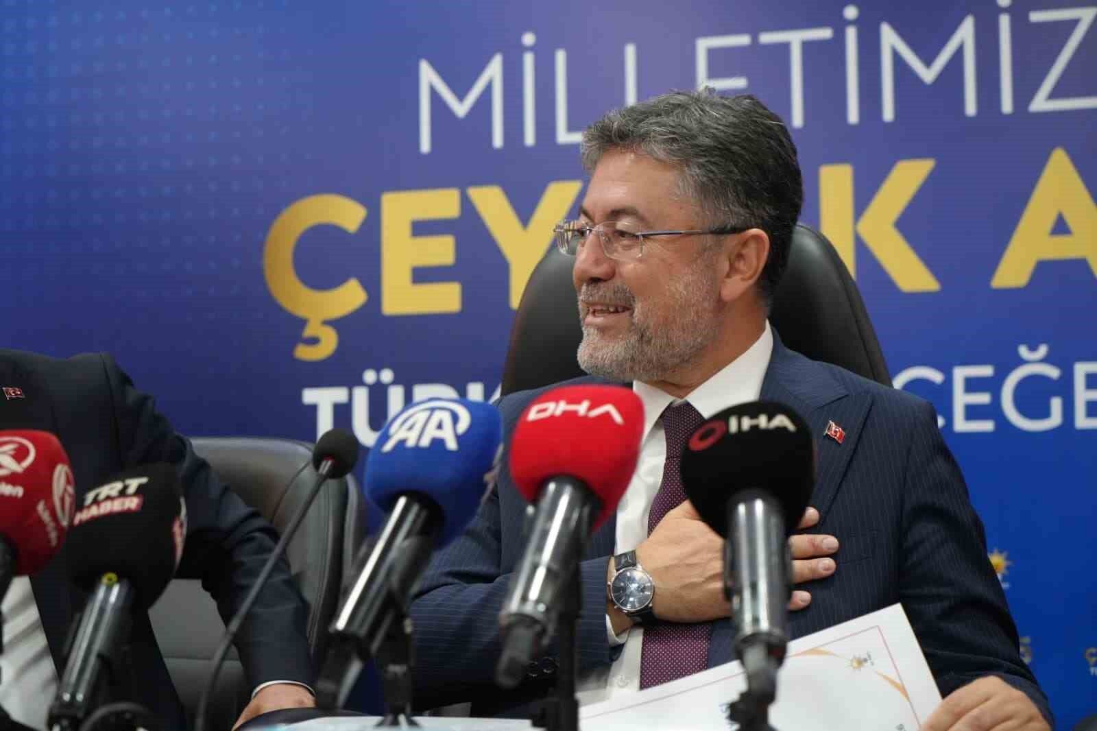 Bakan Yumaklı: 'Millet iradesi üzerindeki vesayetin prangaları birer birer kırıldı'