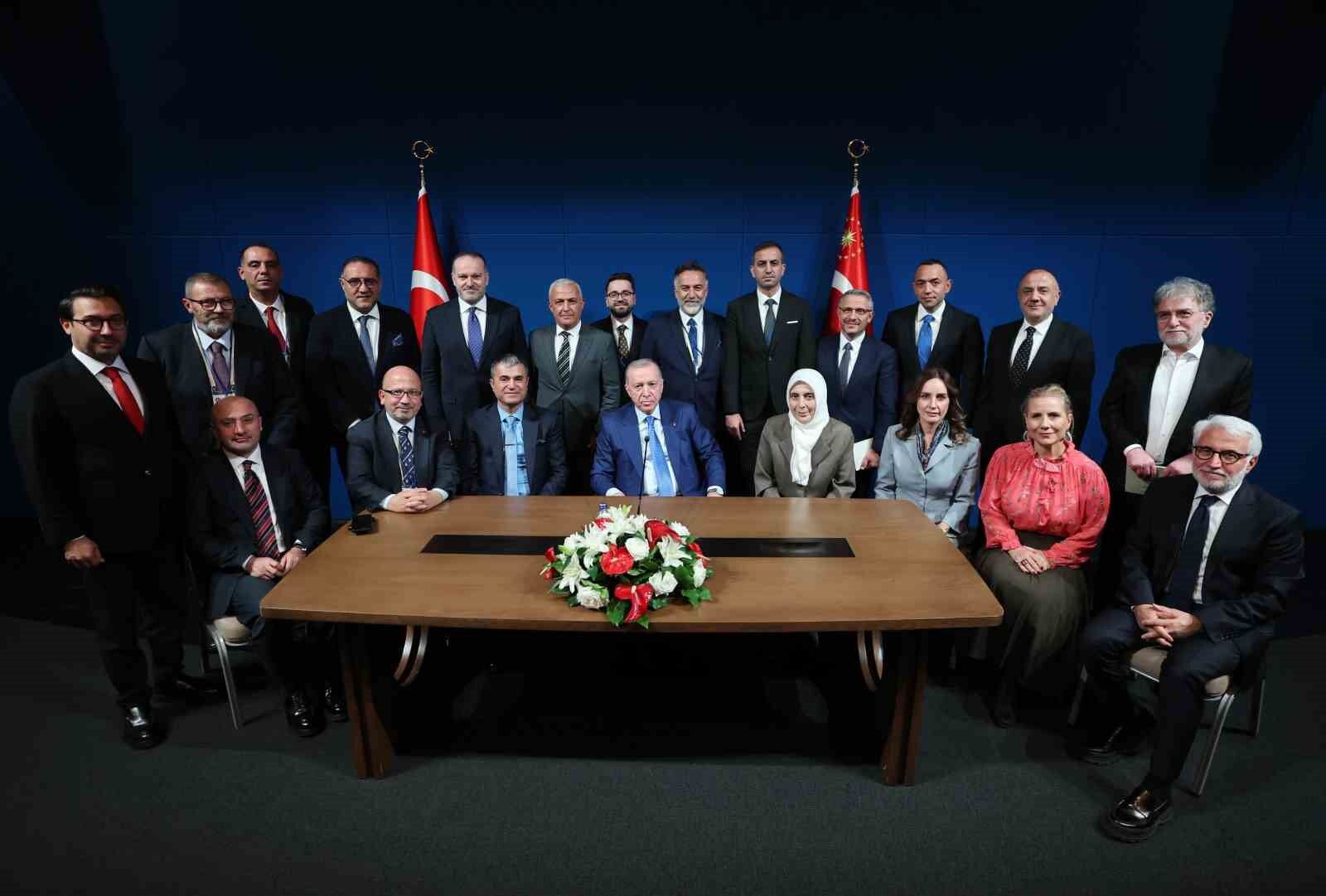Cumhurbaşkanı Erdoğan, New York'ta gazetecilerle bir araya geldi
