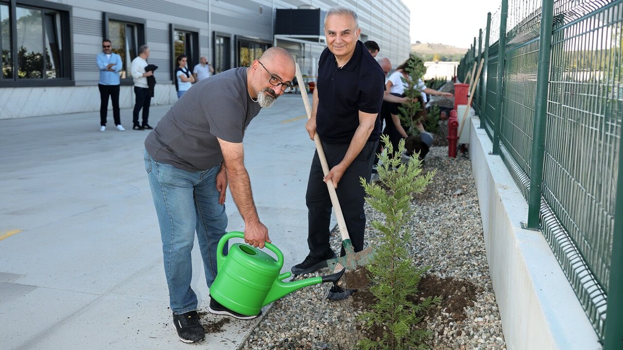 Büyük Marubeni Dağıtım Ve Servis Hendek Operasyon Merkezi Açılış 03