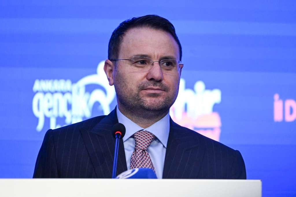 Bakan Gürlek: 'Gençleri hedef alan suç örgütlerine karşı devlet kararlı mücadelesini sürdürecek'