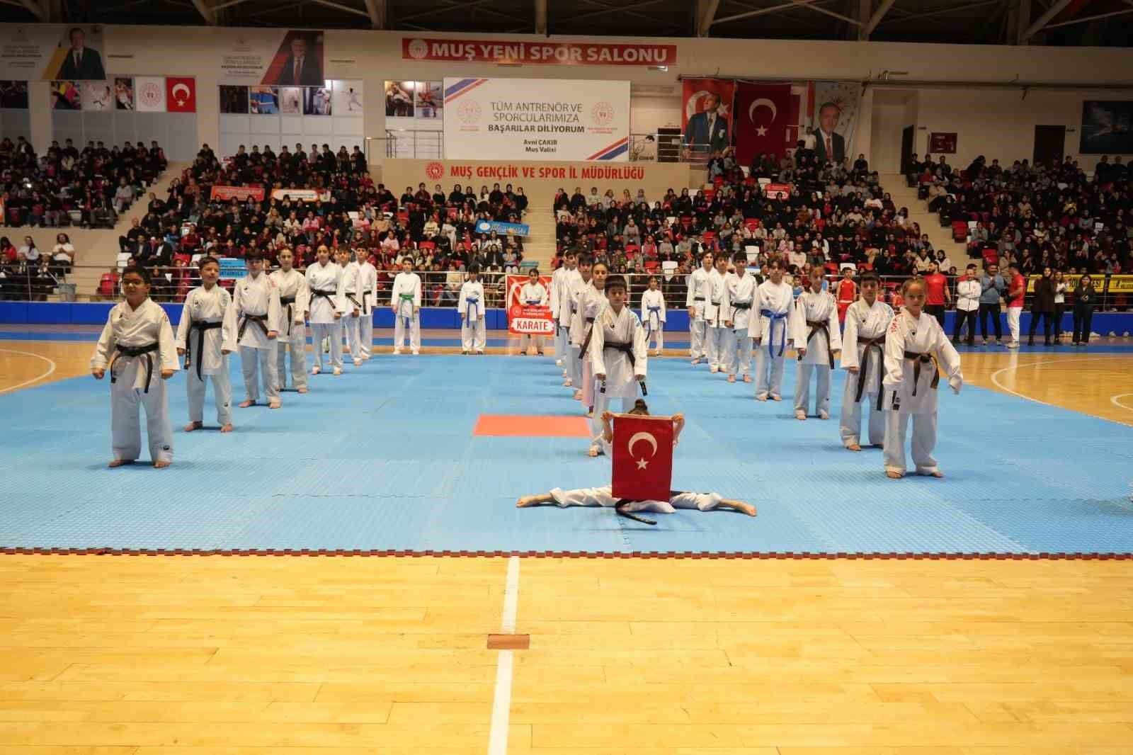 Muş'ta Cumhuriyet Bayramı coşkusu